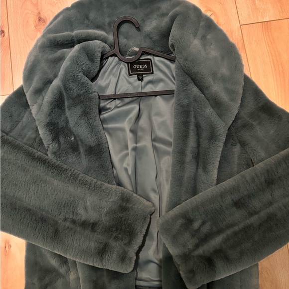 Guess Faux Fur jacket - Picture 2 of 4